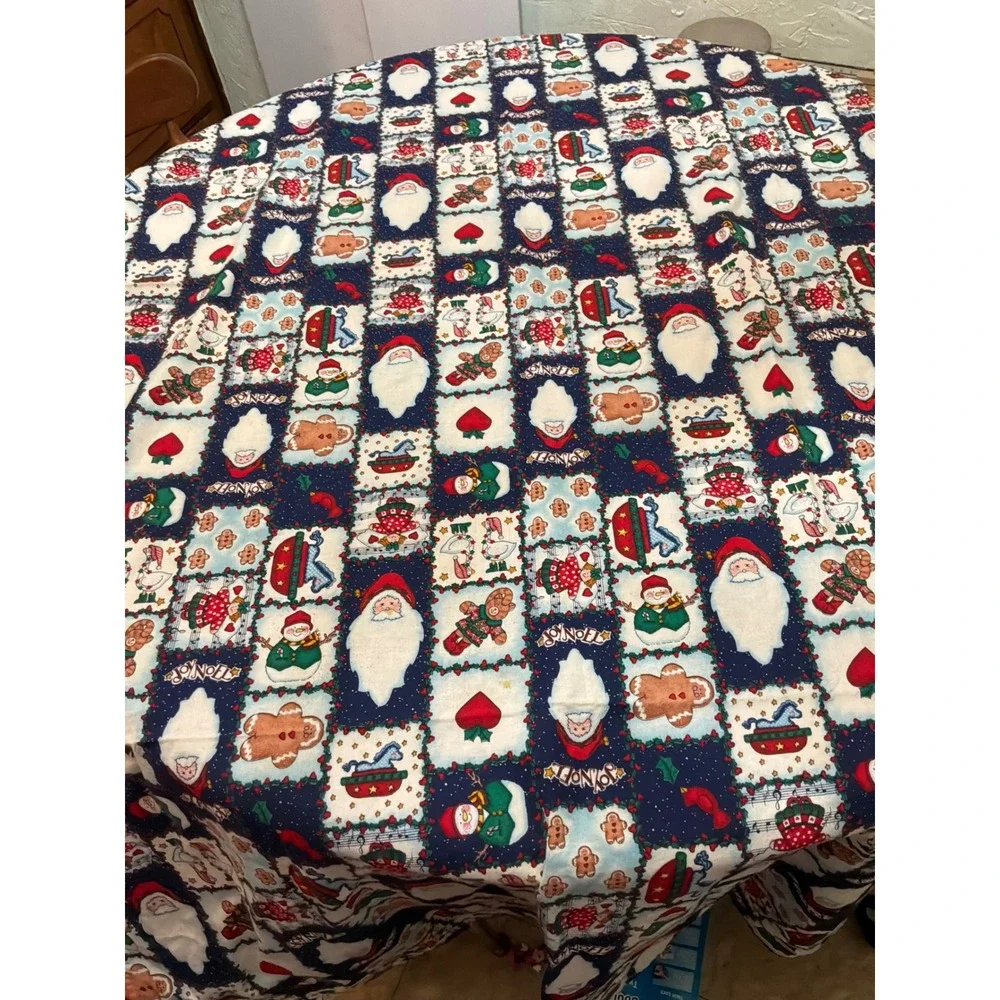 Vintage Christmas Unbranded Round Tablecloth 82 Inch Navy Blue Santa Snowman
